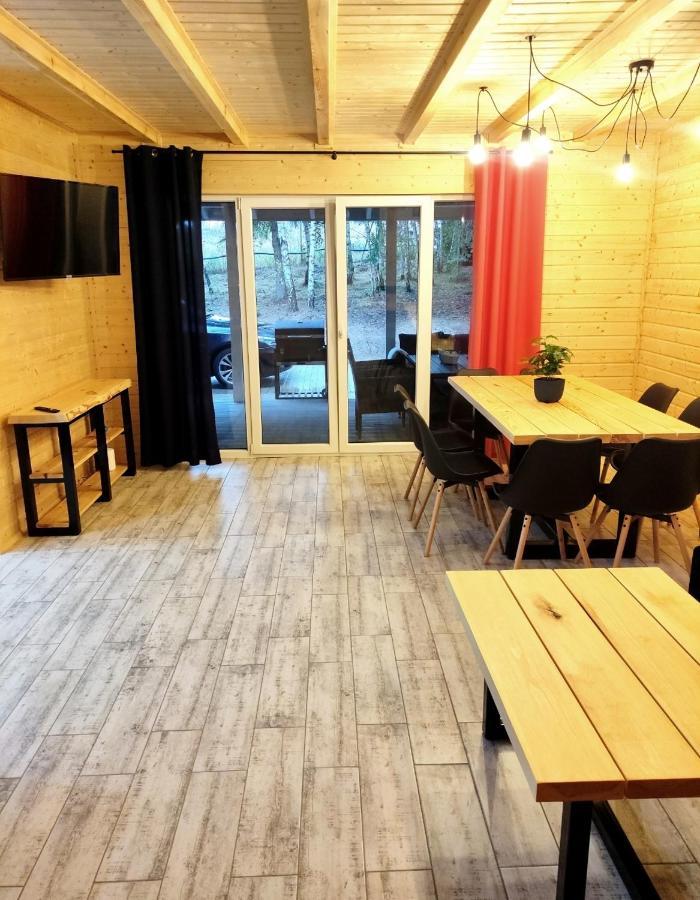 Swierkowisko Cisza Las Plaza Blisko Ostroda Bagian luar foto